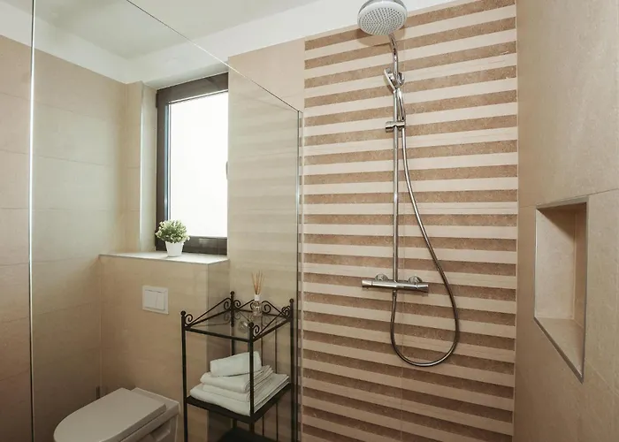 Ferienhaus Stunning In With Sauna Turanj