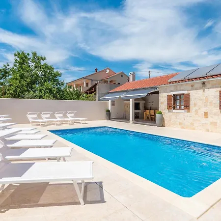Holiday home In With House Sea View Turanj